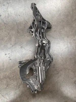 OEM 04L903141B Alternatör Braketi Passat A3-A4 